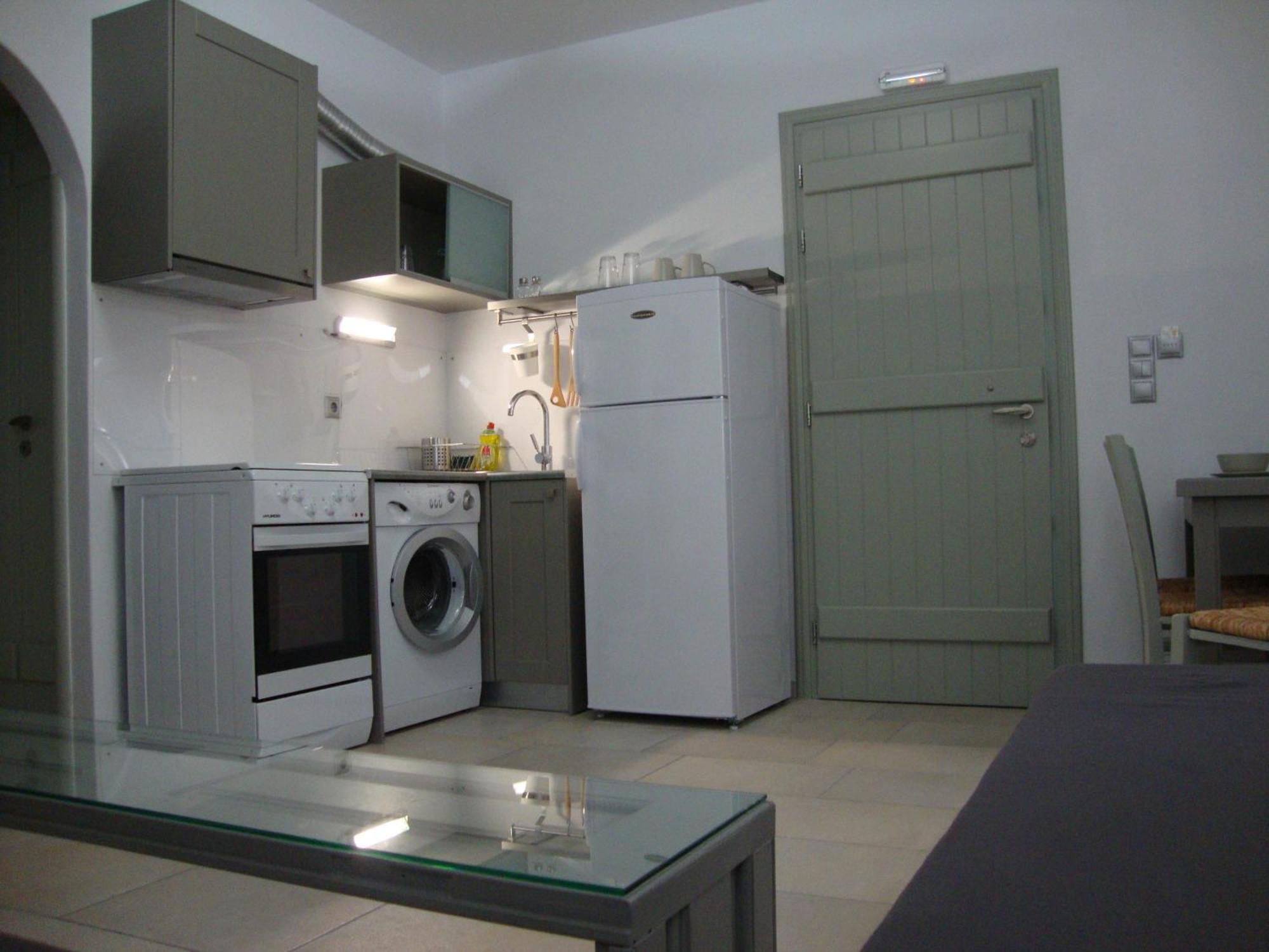 Anima Apartments Folegandros Town ภายนอก รูปภาพ