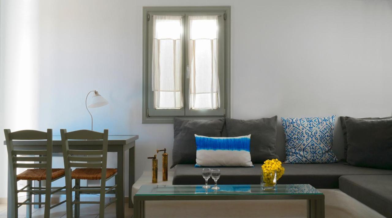 Anima Apartments Folegandros Town ภายนอก รูปภาพ